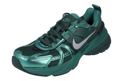 Nike V2K Run Shoes (HF5050-361, Bicoastal/Vintage Green/Metallic Silver) Size 11