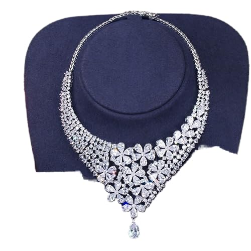 Collier de mariee anti-ternissement et boucles fleur pour parure mariage reussie