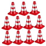 Cônes de signalisation et panneaux - la couleur vive est très visible sur le paysage miniature ou la table de sable et d'autres surfaces, cônes de signalisation miniatures