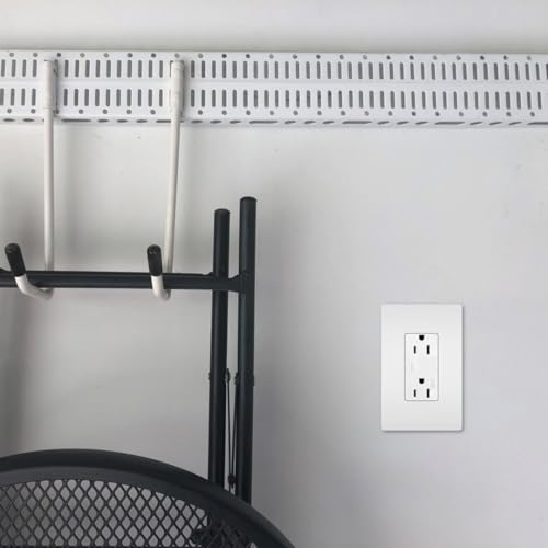 Legrand radiant 885TRWRWCC8 15 Amp 125V Outdoor Tamper Resistant Weather Resistant Residential Grade Decorator Duplex Receptacle Outlet, White (1 Count) - Thumbnail 7