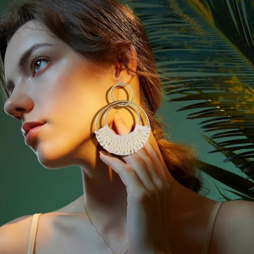 Image of Handmade Raffia Hoop Earrings Statement Tropical Bohemian Straw Dangle Earrings Natural Rattan Vacation Style Round Earrings for Women Summer Beach Party Essential Jewelry