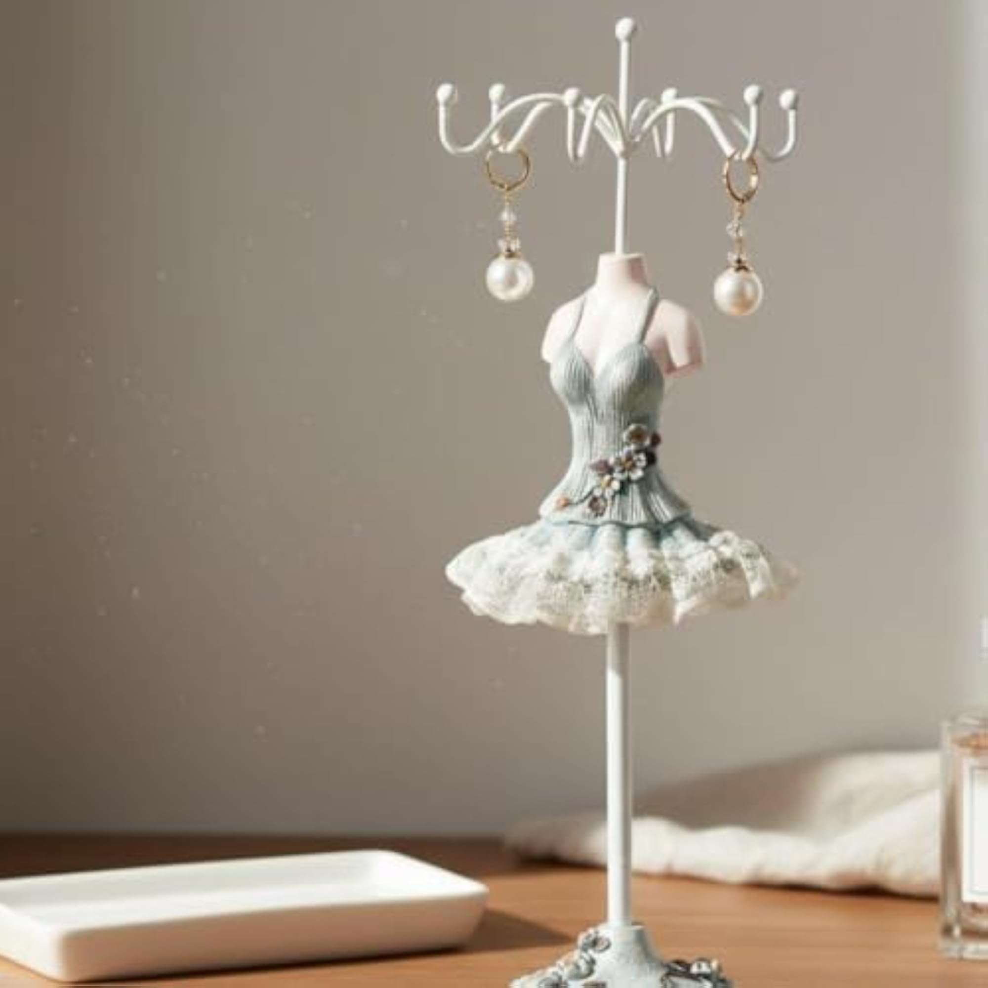 Mannequin Jewelry Stand, Decorative Earring Holder