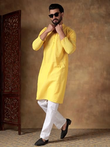 Image of Men's Solid Regular Fit Ethnic Wear White Kurta Pajama Set with Front Pocket
