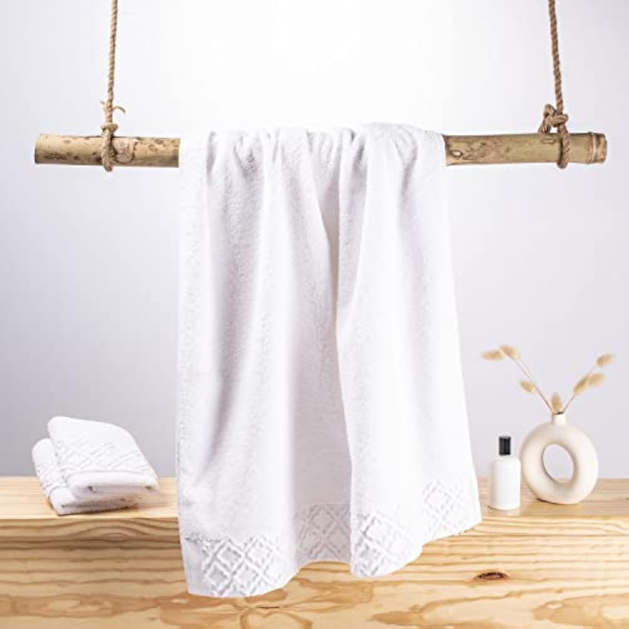 100% Cotton Picasso Towels for Bath, Highly Absorbent & Soft, 1 Piece