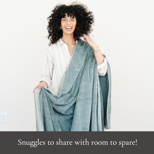 Image of SARANONI Oversized Luxury Blanket | Breathable Super Soft, Lush, Plush Comfy Blankets for Adults | Eucalyptus - X-Large 60 inch x 80 inch