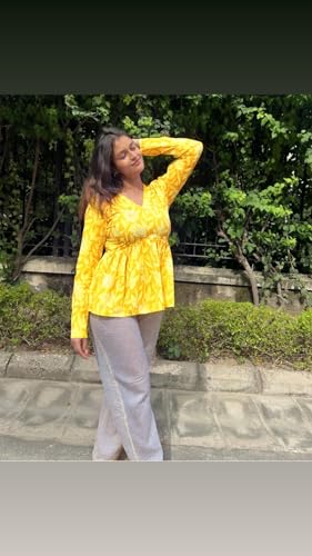 Image of Women's Floral Print Reyon Peplum Top - Casual Loose Fit 3 /4 Sleeve Tunic top, Stylish V-Neck Flared Kurti, Comfortable Everyday Wear