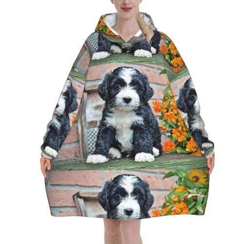 Sweat à capuche Bernedoodle couverture en flanelle avec manches et poches pour adulte