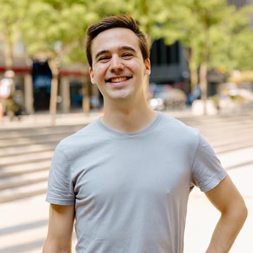 Beyond the Bike Lane: Real Stories from Chicagoans Who Bike with Viktor K&ouml;ves