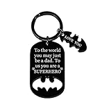 Cadeaux de fête des pères papa porte-clés, cadeau d'anniversaire de porte-clés Batman pour papa de fille fils (au monde, vous pouvez juste être un papa, pour nous, vous êtes un super-héros),Noir