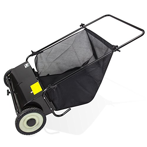 DEMA Kehrmaschine mit 65 cm Kehrbreite für Rasenflächen