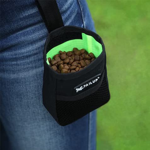 Dog Treat Training Pouch Bags Portable Dog Walking Bags Puppy Pet Training Pouch with Belt Clip Waterproof Puppy Dog Treat Pouch Bags Travel Food Storage Bags for Pet Dog Cat Animal Toy Food Kibble