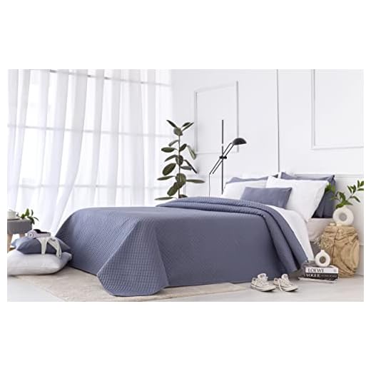 Todocama – Colcha boutí Fina con diseño piqué, para Primavera, Verano, otoño e Invierno. 100% Microfibra Extra Suave. Colcha Cubre Cama Multiusos. Cama 120/135-230x260cm Azul grisáceo
