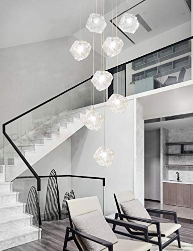 Lustre moderne créatif pour illuminer les soirées dans votre salon duplex