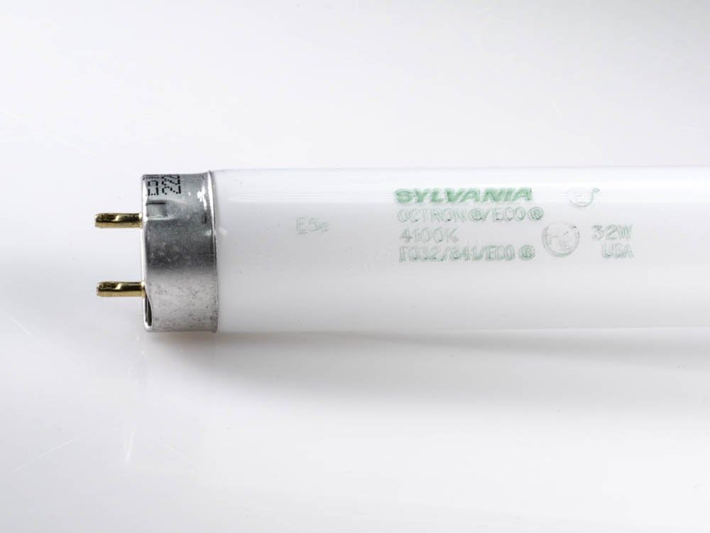 Sylvania 32W 48in T8 Cool White Fluorescent Tube