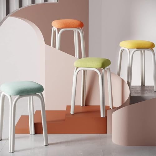 Tabourets empilables anti-rayures o-slip pour optimiser les petits espaces