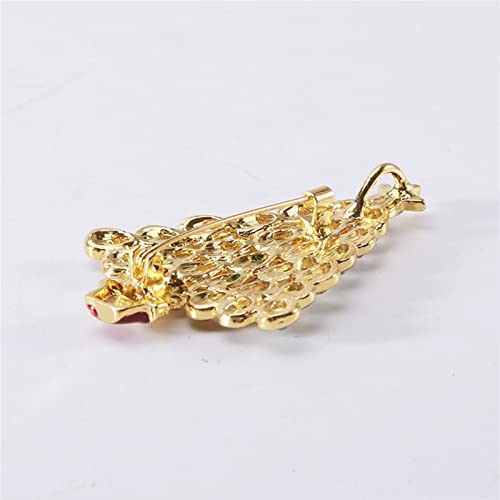 Broche de Noël strass pour raviver un pull terne ou une robe simple