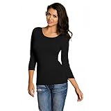 Elastischer Stoff, aus dem die Bluse hergestellt ist, verursacht, dass sie sich an den Körper perfekt anpasst.