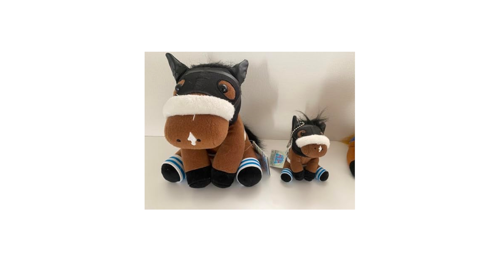 Amazon.co.jp: アーモンドアイ 競馬 アイドルホース 記念 ウマ