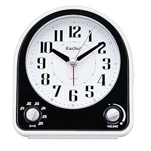 Eachui Analog Wecker mit 7 Alarmtönen