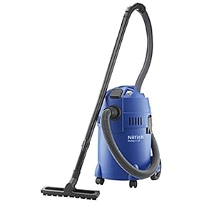 Nilfisk Multi II 18 T nat- en droogzuiger, voor reiniging binnens- en buitenshuis, 18 liter inhoud, 1200 W ingangsvermogen (blauw)