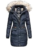 Ein großer abnehmbarer Kunstfellkragen, eine gefütterte & abnehmbare Kapuze, warmer Fleecestoff in den Taschen lassen für den kalten Winter keine Wünsche offen. Auch der Schnitt wird Sie überzeugen, perfekte Länge, sodass der gesamte Po- & Beckenbereich vor Wind & Kälte geschützt ist