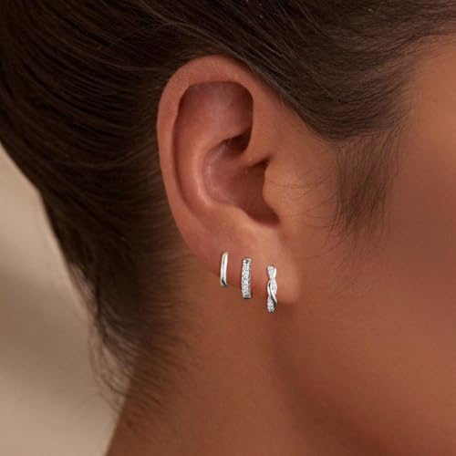 Gold/Silver Earrings for Women Dainty 14k Gold Plated Lightweight Huggie Hoop Earrings Set Trendy Gold/Silver Earring Small Hoop Earrings for Women Jewelry Gifts4