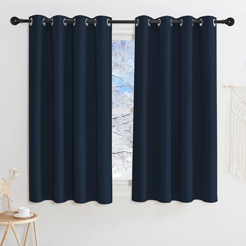 KGORGE Vorhänge Kurz Blickdicht Vorhang Dunkelblau 145 x 140 cm(HxB) Thermovorhang Kälteschutz Verdunklungsvorhänge mit Ösen Gardinen 2er Set Blackout Curtains for Bedroom Scheibengardine