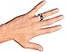 Bling Jewelry Anillo de boda de titanio para parejas con centro de dos tonos en negro y plata simple Imagen de Bling Jewelry Anillo de boda de titanio para parejas con centro de dos tonos en negro y plata simple