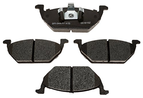 Plaquettes arrière ACDelco 14D768C pour résoudre les problèmes de sifflement au freinage