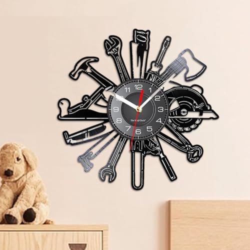 Horloge avec motif d'outils au design annulaire et structure robuste - 4