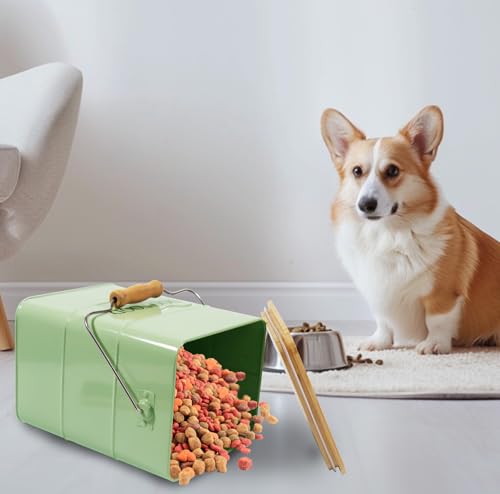 ZoeQide Hundefutter Aufbewahrungsbox Metall 6L – Futterbehälter Hund mit Holzdeckel, Griff & Schaufel – Luftdichte Vorratsdose für Trockenfutter & Snacks – Leckerli Box Armeegrün