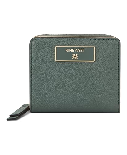 Nine West Mary small zip around