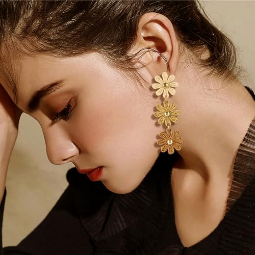 Image of Handmade Raffia Hoop Earrings Statement Tropical Bohemian Straw Dangle Earrings Natural Rattan Vacation Style Round Earrings for Women Summer Beach Party Essential Jewelry