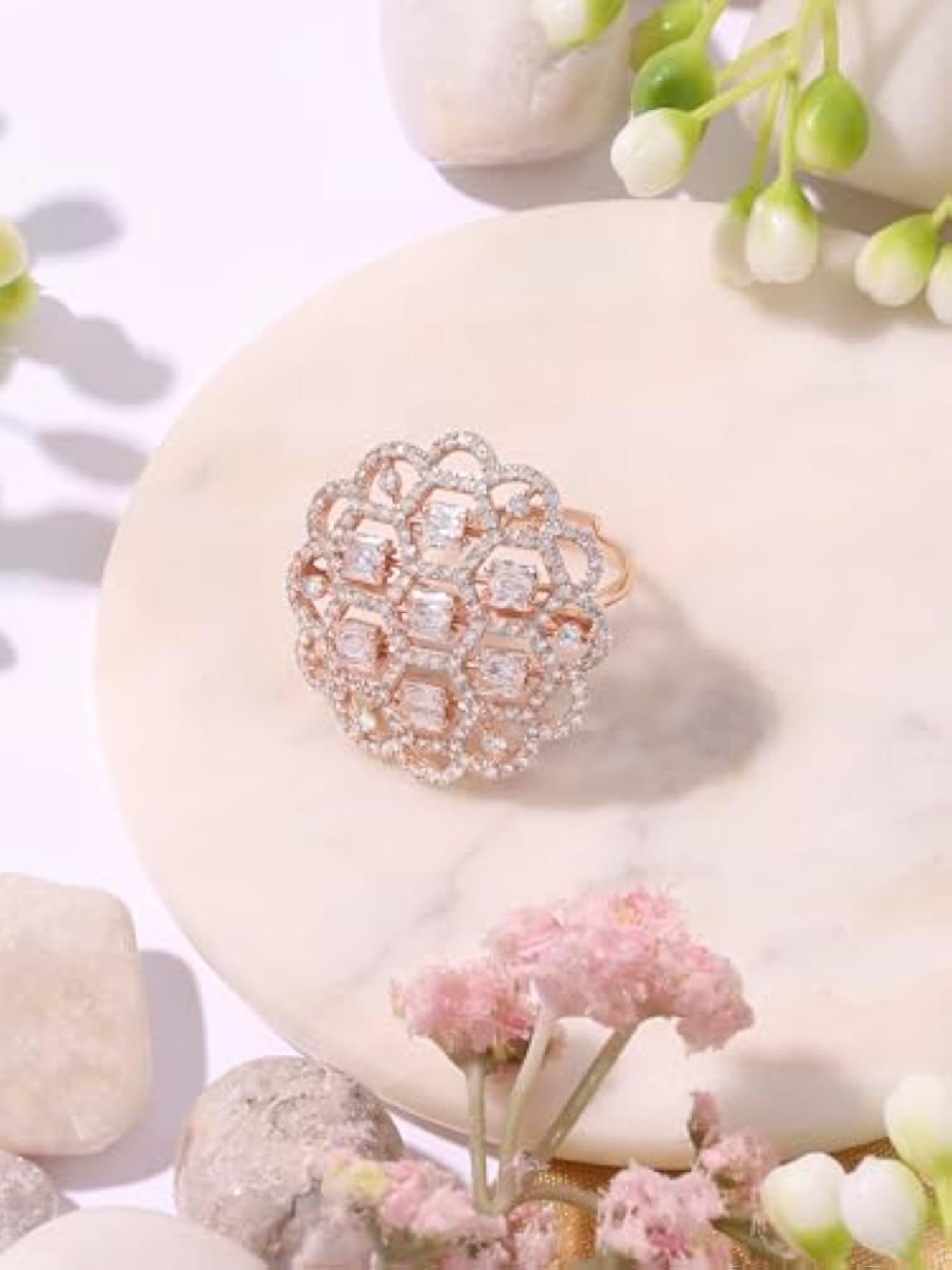 Cubic Zirconia Bling Brass Finger Ring for Women