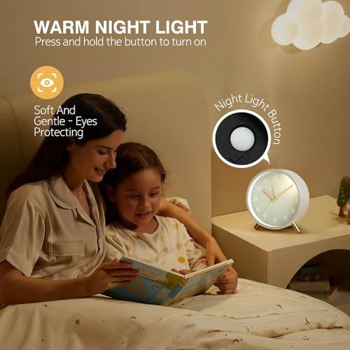 Silent Analog Quartz Kids Alarm Clock, Round Metal, Night Light - Image 3