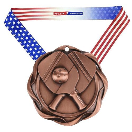 Decade Awards Medalla Pickleball Fusion, oro, plata o bronce, medalla de bola de pepinillo con cinta de estrellas y rayas, 7,6 cm de ancho