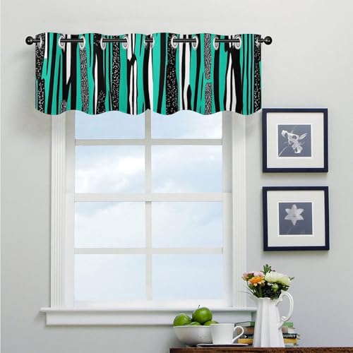 Cortinas opacas que frenan el calor en cocinas y baños con diseño de rayas azules 5
