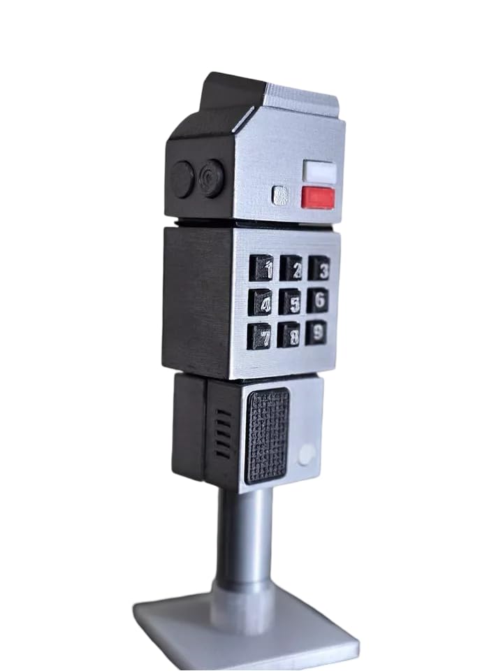 Commlock Style Display Prop – Retro Sci-Fi Collectible – 3D Printed & Hand-Painted Fan-Made Model for Cosplay & Memorabilia (Includes Stand)