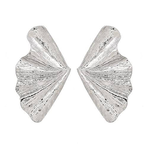 Boucles d'oreilles pendantes géométriques au design torsadé raffiné