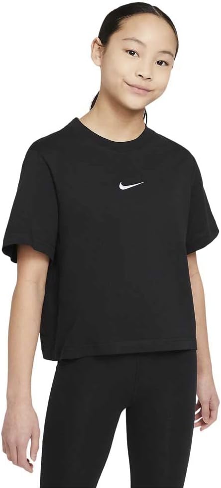 Nike Girl's NSW Tee Essential Short Sleeve Boxy (Little Kids/Big Kids)
