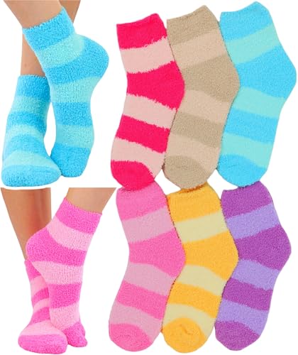 Image of ToBeInStyle Women's Pack of 6 Assorted Style Winter Socks