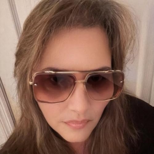 Episode 602 - Interview with Chelle from ChelleShocked Radio