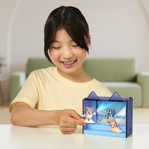 Bluey Fuzzies Episode Pack: The Beach, 3 Flocked Mini-Figures