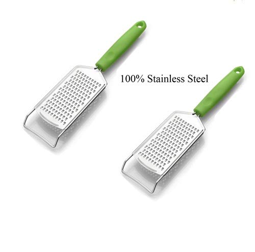 Grattugia Multiuso In Acciaio Inox Con Manico Rosso Antiscivolo - 30,5 Cm - Per Formaggio, Verdure E Limone - Include Spazzola E Coperchio