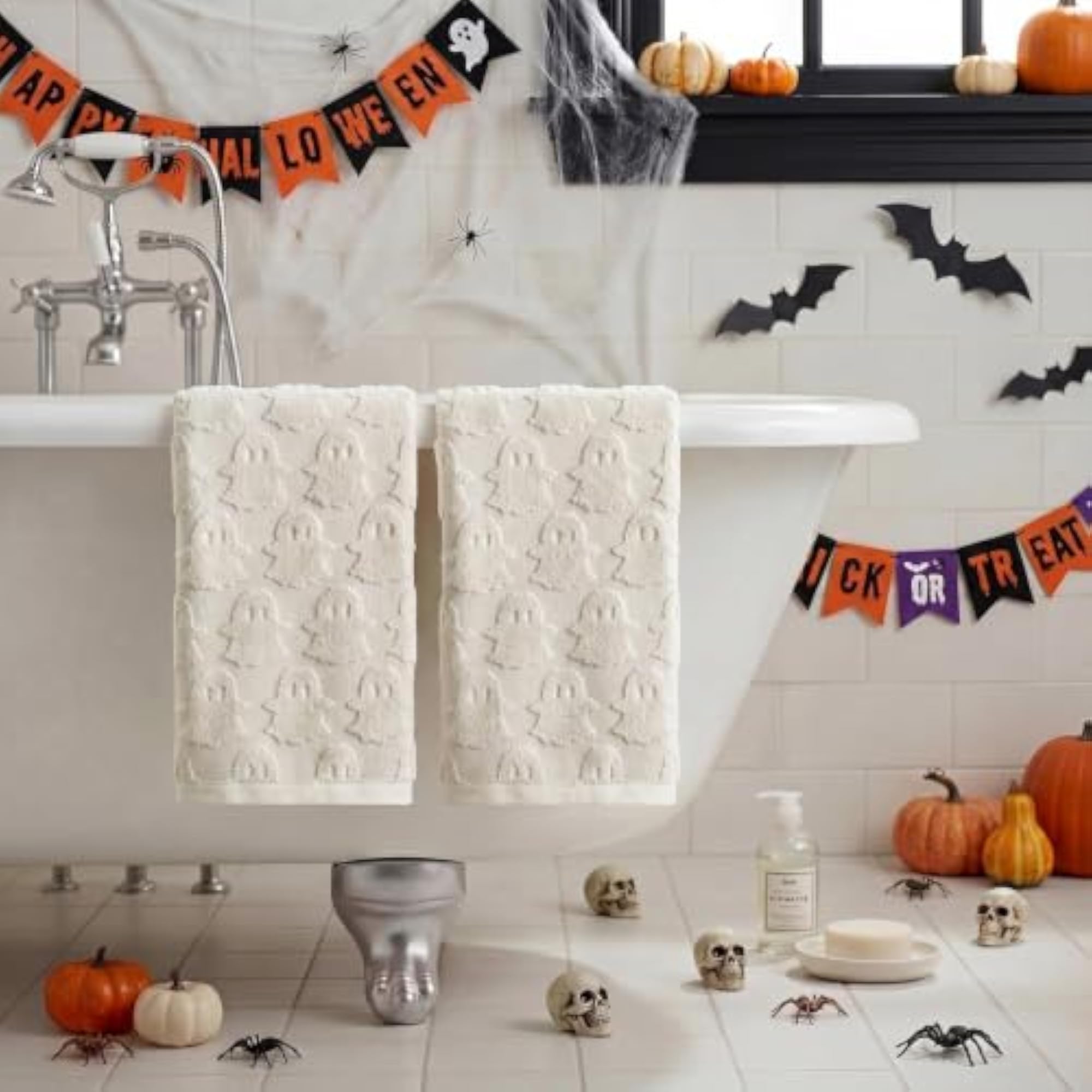 3D Ghost Jacquard Halloween Hand Towels, 2-Piece