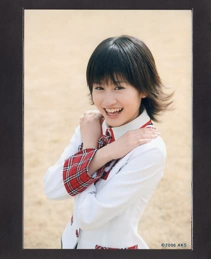 Amazon.co.jp: AKB48 前田敦子 「スカートひらり」 生写真 2枚