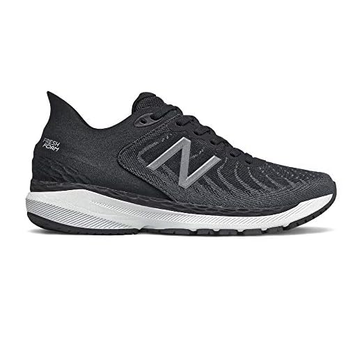New Balance Women's Fresh Foam 860v11, Black/White, 6 Medium
