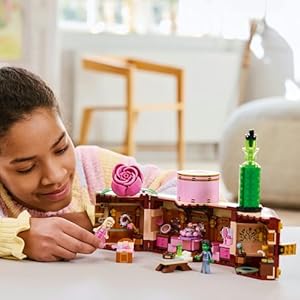 Amazon.co.jp - レゴ® ウィキッド グリンダとエルファバのへや 75683