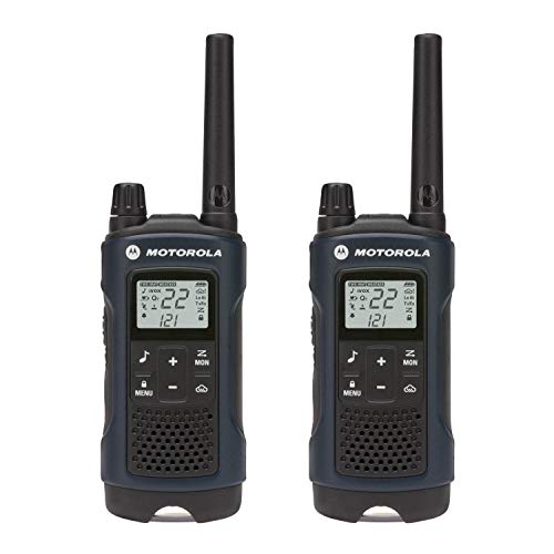 Motorola Talkabout T460 Rechargeable Two-Way Radio Pair (Dark Blue) (Renewed)