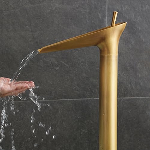 Mitigeur de sol rétro cascade Gref pour une salle de bain style spa privé